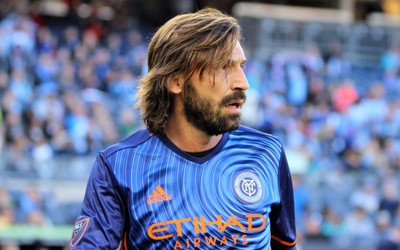 亚投国际精华-B费赛后感谢球迷